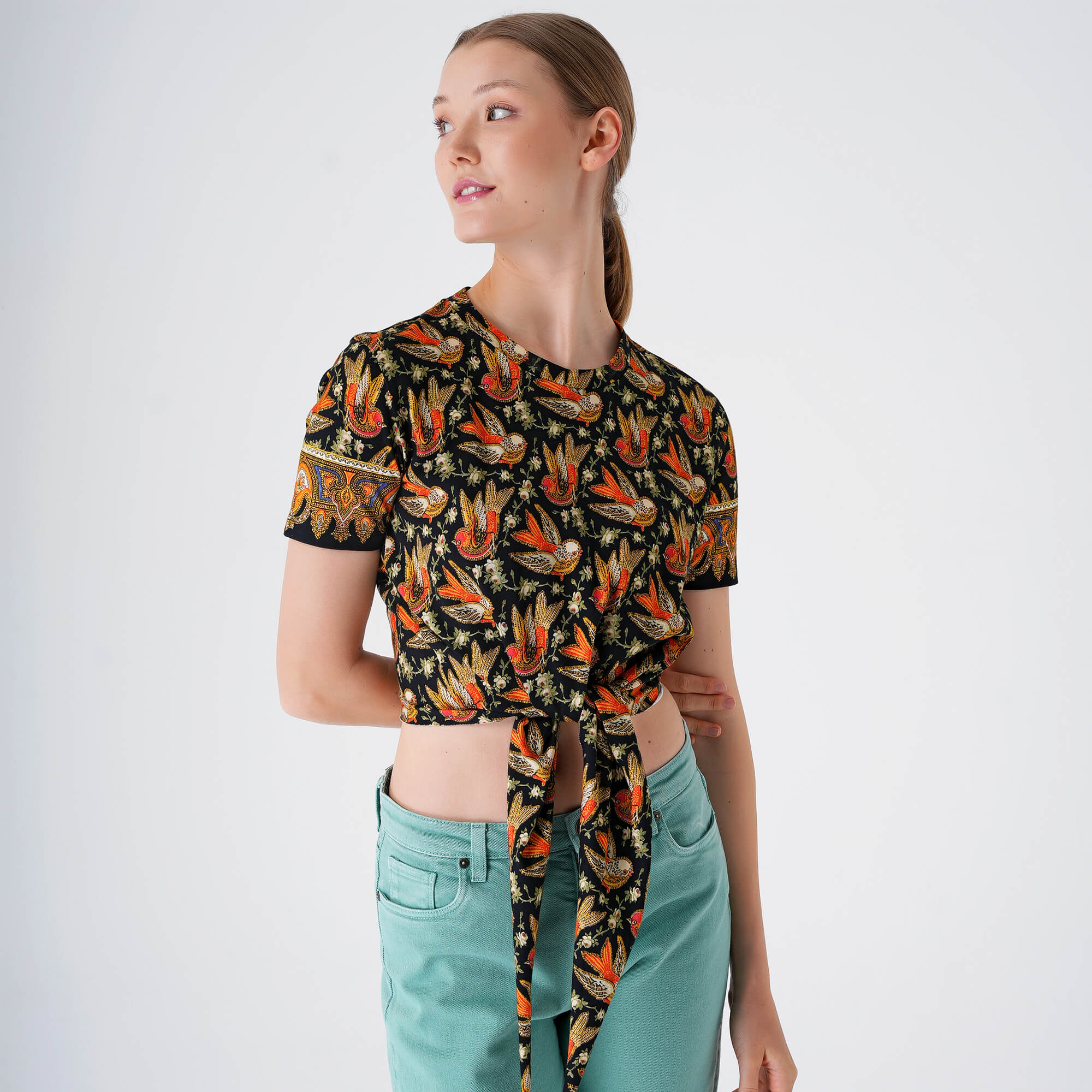 Etro - Black Floral Birds Print Crop T-shirt